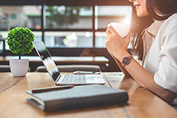 PA真人视讯国际曾诚：女性心态会更沉稳 未来性别区别没那么大